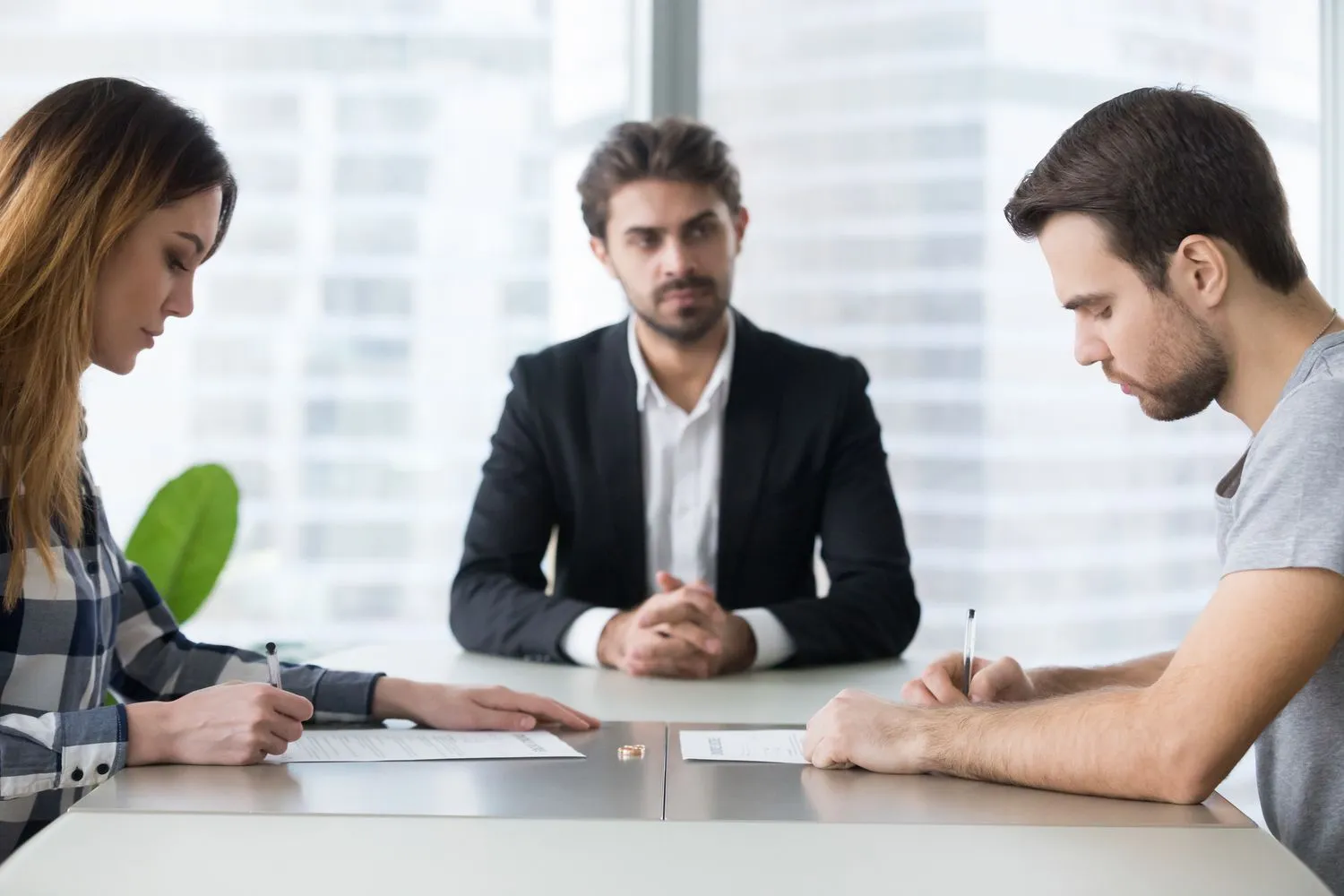 How EH Mediation Guides Couples Toward Fair and Balanced Outcomes Basildon